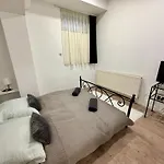 Apartmán X *