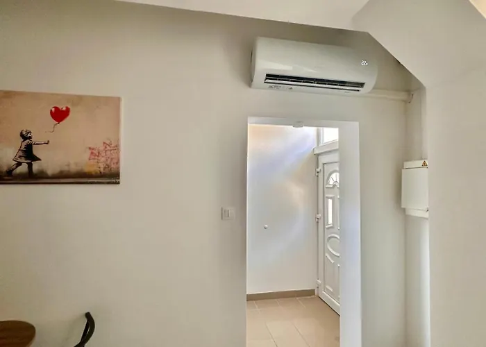 X Apartament Pécs